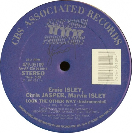 Ernie Isley, Chris Jasper, Marvin Isley - Look The Other Way
