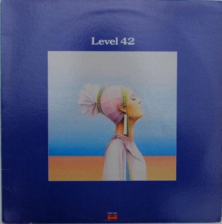 Level 42 ‎– Starchild / Turn It On